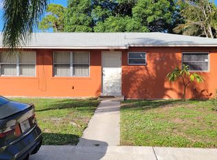 380 W 33rd St, Riviera Beach, FL 33404
