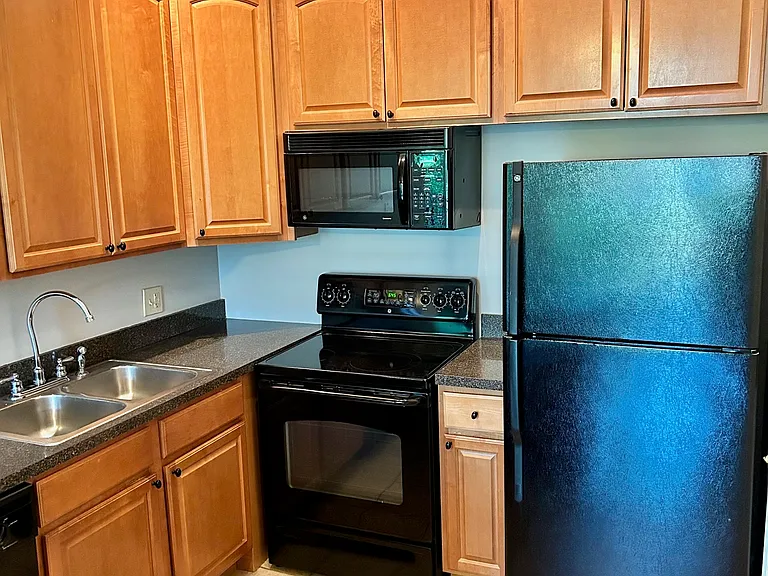 6019 Forest View Rd #2B — Photo 5