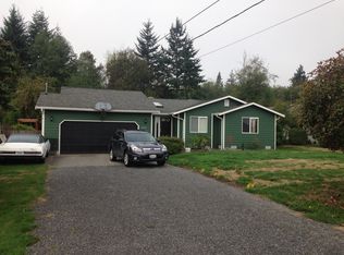1286 Uplands Dr, Camano Island, WA 98282