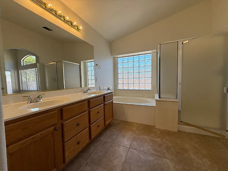 9587 W Seldon Ln — Photo 22