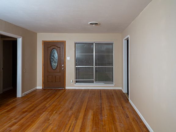 3rd image of 1405 Missouri Ave