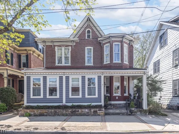 7 York St, Lambertville City, NJ 08530