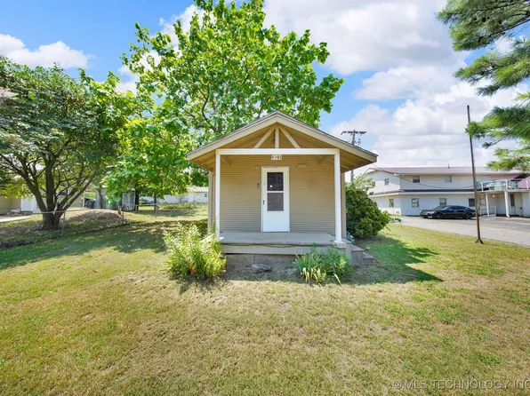 307 N Hartman Ave, Cushing, OK 74023