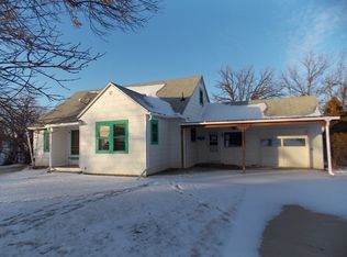 703 Lehman St, Denton, MT 59430