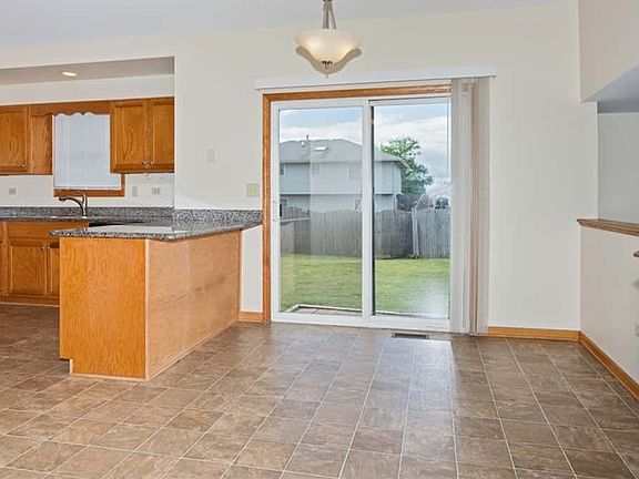 5th image of 6912 Townsend Blvd