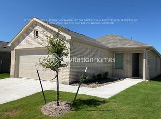 935 Carrick Dr, Ennis, TX 75119