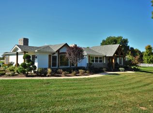 1901 Shiloh Oaks Dr, Chesterfield, MO 63005