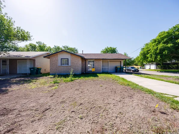 438 byrd, Universal City, TX 78148