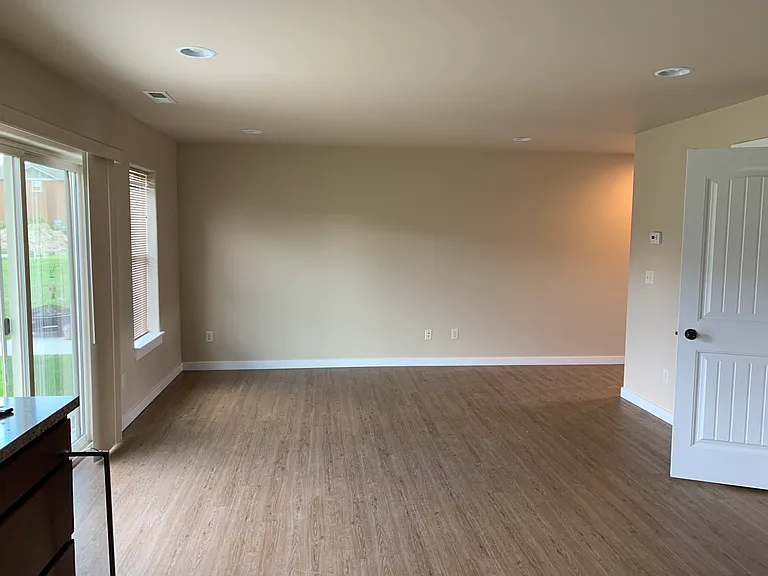 1148 Forestglen Dr — Photo 12