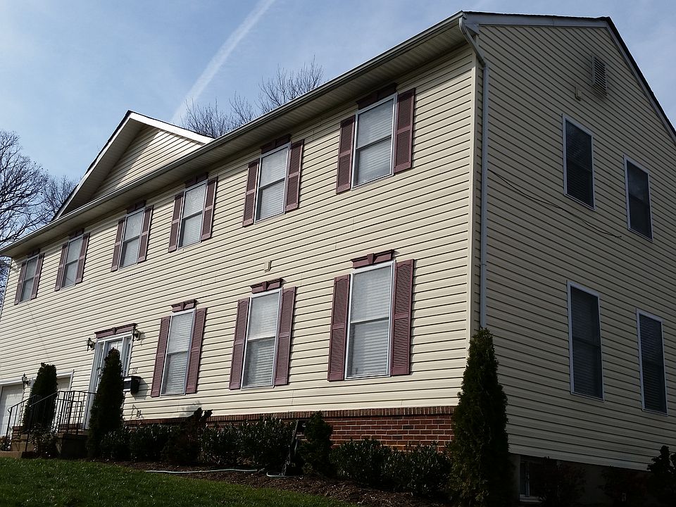 1st image of 112 Elmar Dr SE