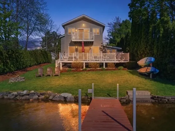 233 Narragansett Ave, Lanesborough, MA 01237