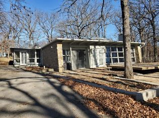 21980 Greenwood Rd, Chanute, KS 66720