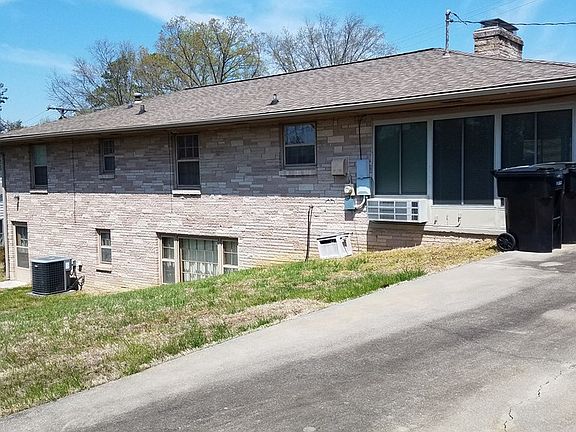 3rd image of 117 Tamworth Dr