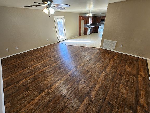 3rd image of 13573 County Road 1560