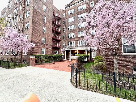 4th image of 76-15 35th Ave #4-A
