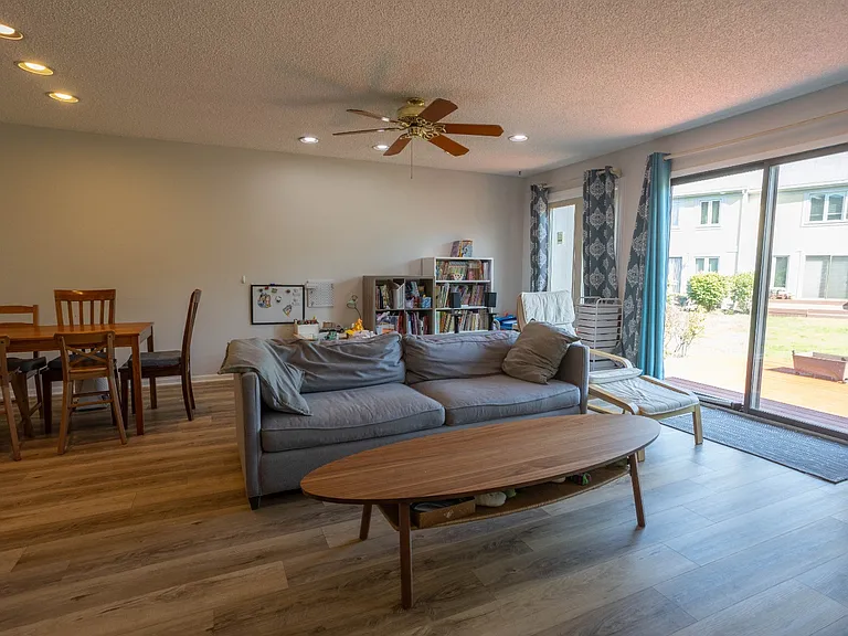 296 Tanager Ct — Photo 13