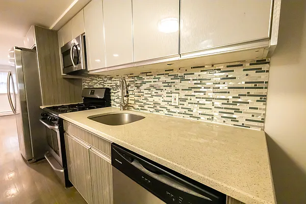 Rented by Sorensens Parkview Terrace Real Estate Inc | media 20