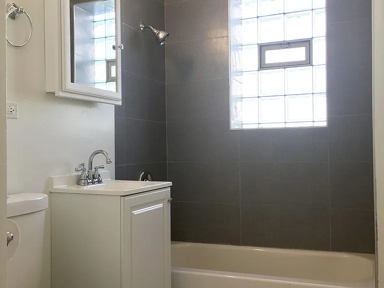 718 W 112th St #3 — Photo 9
