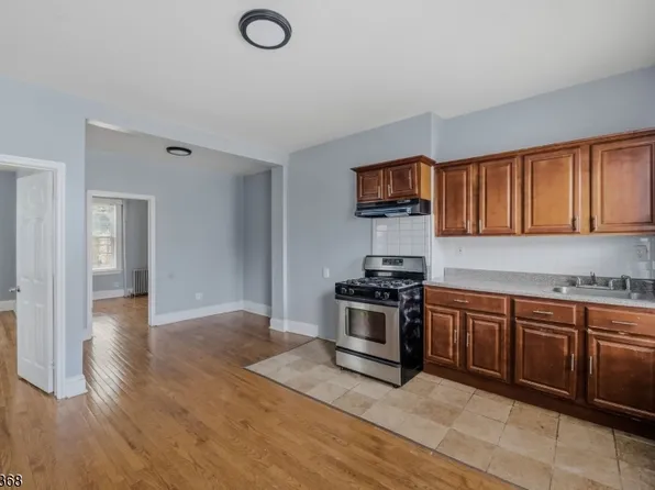 143 20th Ave APT 1, Paterson, NJ 07501