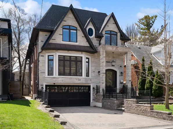 20 Walker Rd, Toronto, ON M2N 2K3