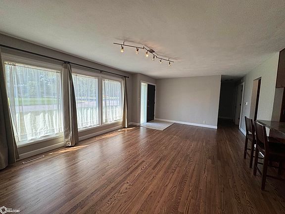 4th image of 507 Edgeland Dr