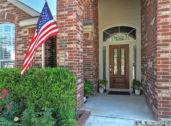 3rd image of 2604 Cloverbrook Ln