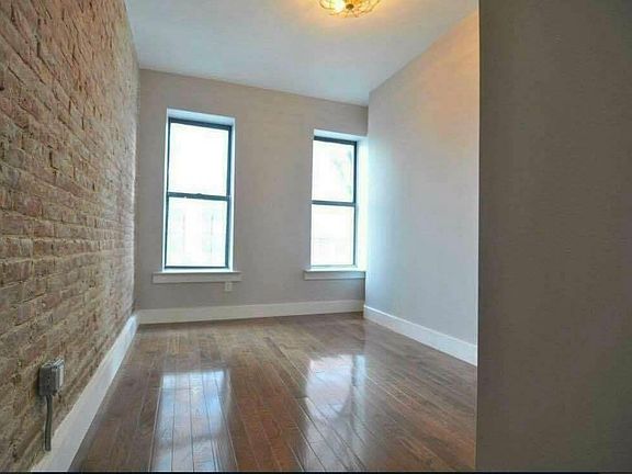4th image of 125 Vermilyea Ave Residence 4