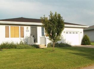 109 Beech Ct, Hebron, IN 46341