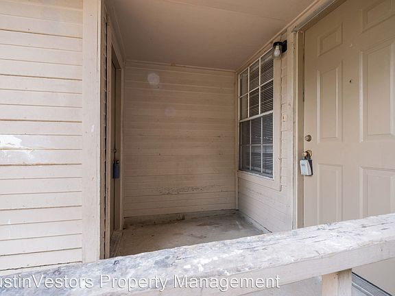 5th image of 12000B Arrowwood Dr