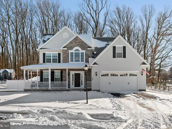 22 Kaitlyn Dr, Hanover, PA 17331