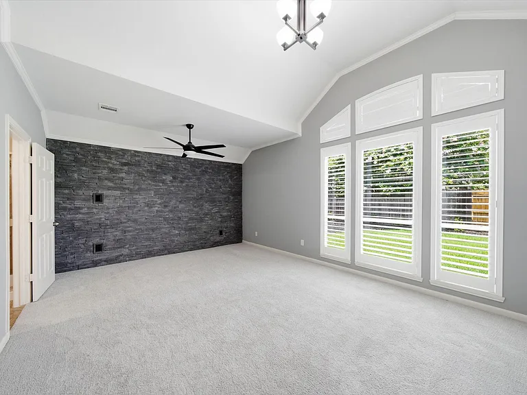 10703 Twilight Creek Ln — Photo 24