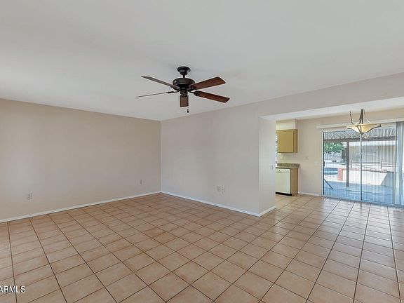 3rd image of 10837 W BROOKSIDE Drive