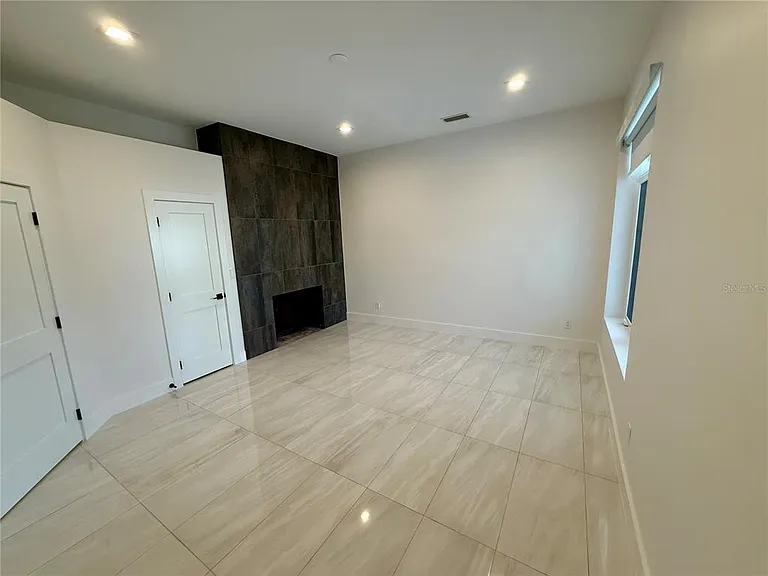 1359 Harbor Dr — Photo 49