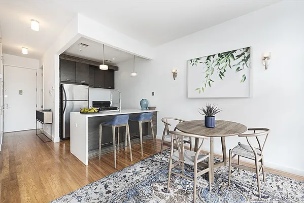 Rented by Bold New York | media 9