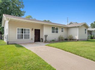 517 N 17th St, Belleville, IL 62226