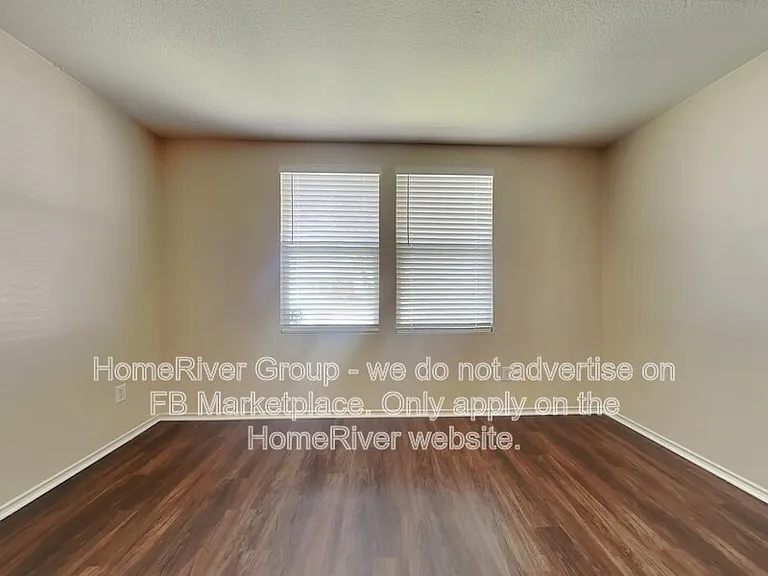 3013 Meadow Bluff Dr — Photo 8