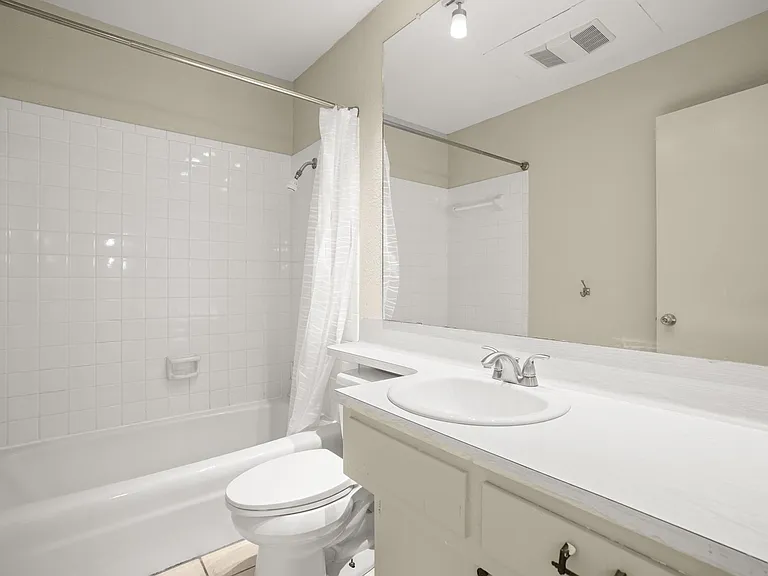 7302 Sevilla Dr — Photo 11