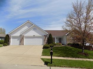 5207 S Glen Ct, Saint Louis, MO 63128