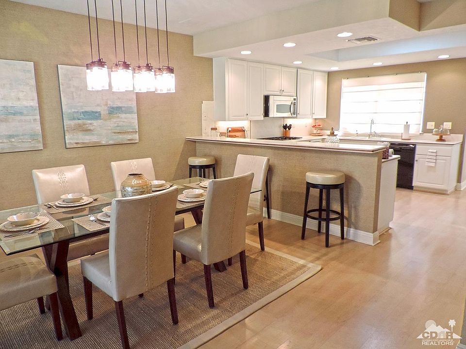2nd image of 49425 Avenida Club La Quinta