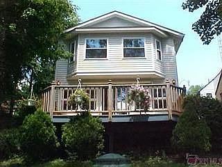 1st image of 26 Cherry Dr NW