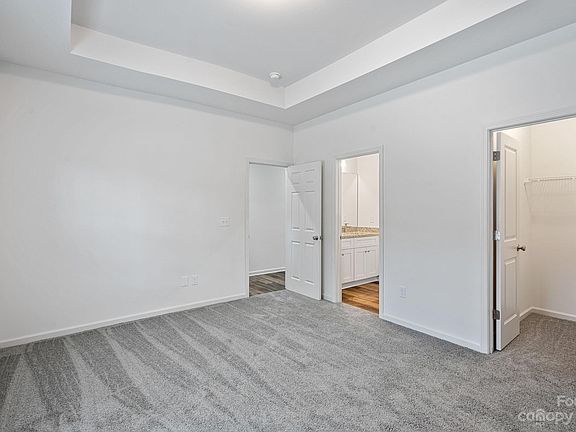 5th image of 6126 Hunter Ave