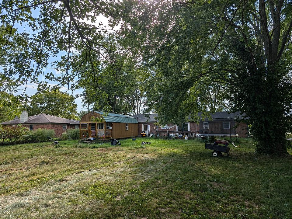 2nd image of 10867 N Smokey Row Rd