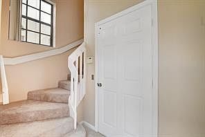 3rd image of 5139 Floria Way