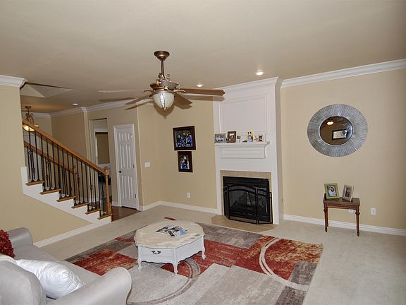 2nd image of 1856 N Candleshoe Dr