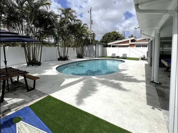 7550 Meridian St, Miramar, FL 33023