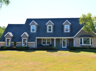 S45W22630 Georgetown Pl, Waukesha, WI 53189