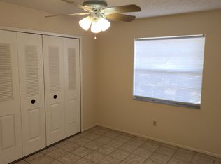 600 Saint Petersburg Dr W APT A, Oldsmar, FL 34677