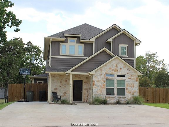 3rd image of 4400 Nagle St #Cob