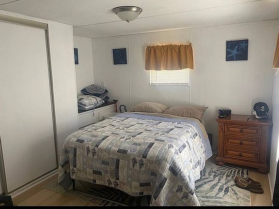 3rd image of 5125 Clover Ln