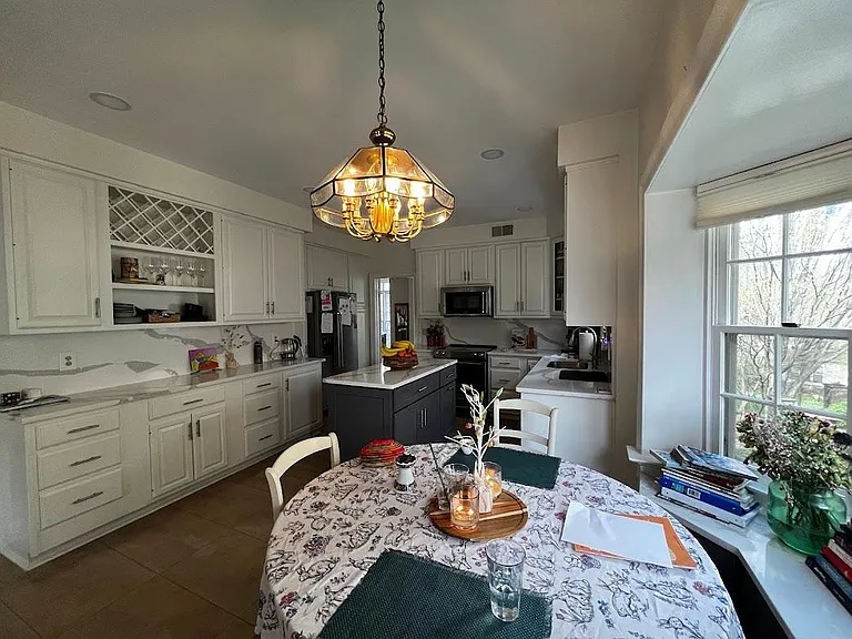 8904 Barrowgate Ct — Photo 9